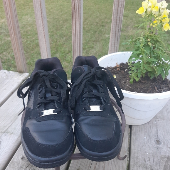 Black Nike delta forces - Picture 5 of 5